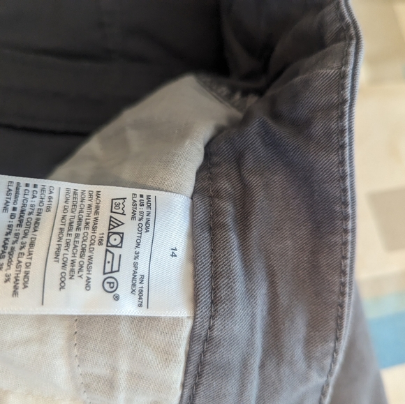 Old Navy bootcut khaki pants in gray size 14 - Picture 4 of 4